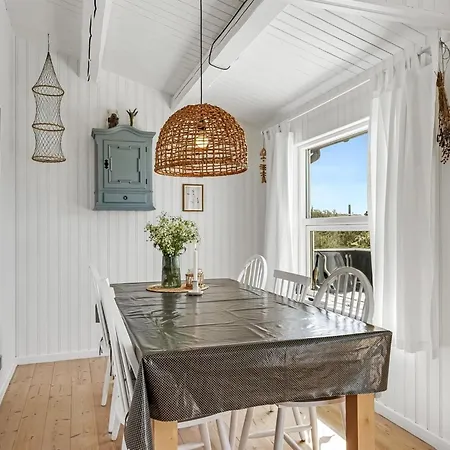 Arbnora - 400m From The Sea By Interhome Feriehus
